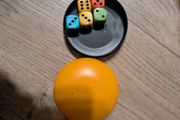 Dice x 5 with container