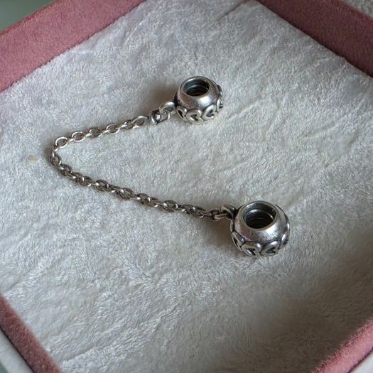 Pandora band of hearts safety chain charm very good condition hallmarked