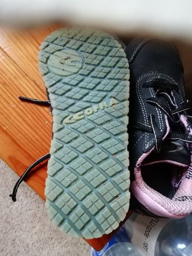 Safety shoe