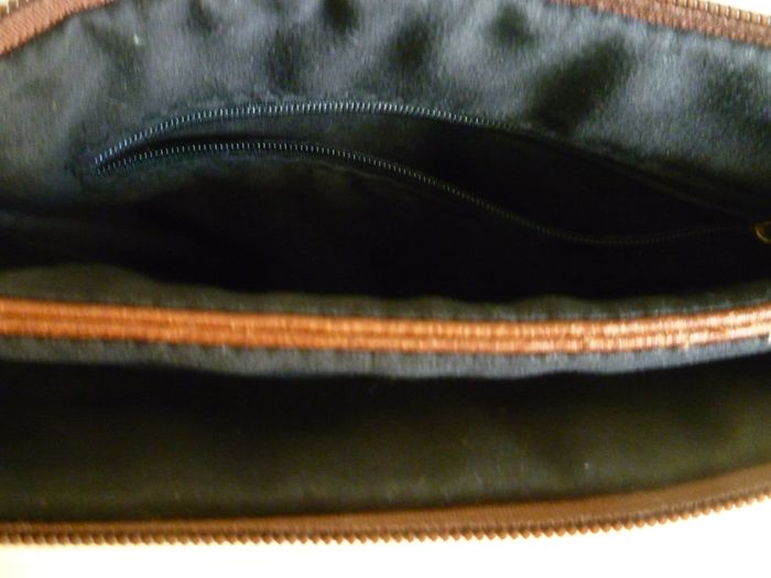 Hand Bag Crossbody Brown Faux Leather Multi Pocket Handbag- Purchased In Carraig Donn
