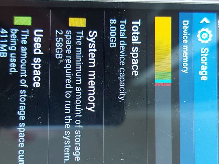 Samsung Galaxy S4 mini, 8gb, Model GT-I9195, in excellent cosmetic and working condition