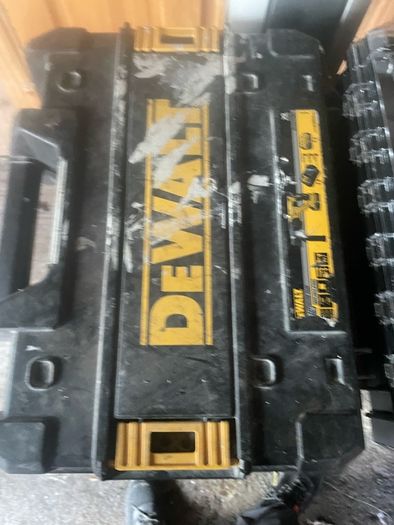 Dewalt boxes