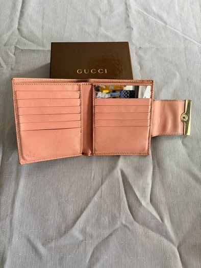 Gucci Wallet for sale