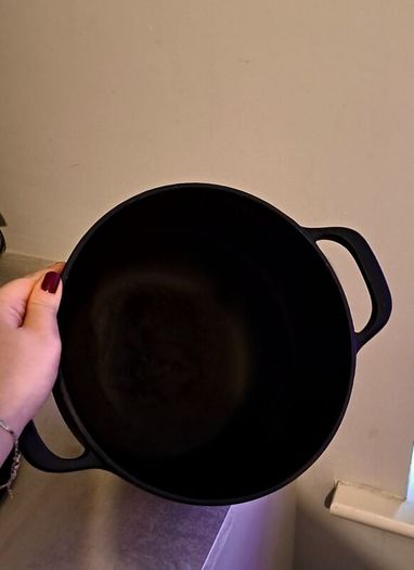 Cast Iron Pot with Lid 5LT