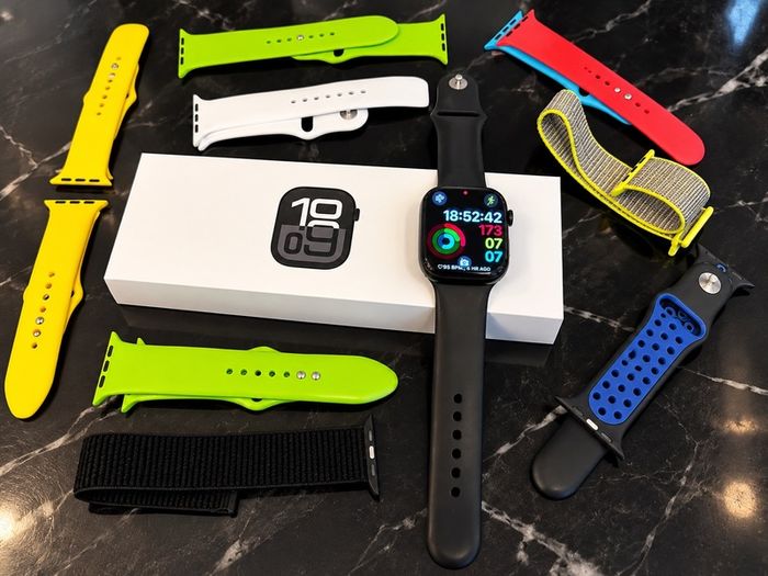 Apple Smart Watch series 10