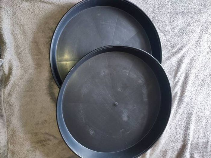 2x 45cm Plant Pot Saucers  Drip Trays Black