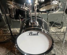 Pearl Roadshow Junior Kit + Low volume cymbals