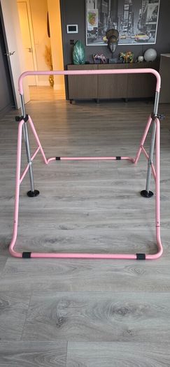kids gymnastic bar