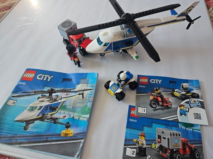 Lego Set 60243