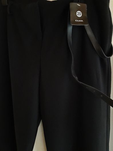New black trousers tag attached 20
