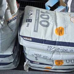 self levelling compound