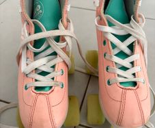 Rio Roller Script Peach Roller Skates