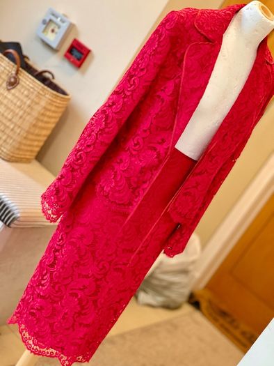 Louise Kennedy occasion red suit