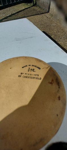 Pearsons of Chesterfield ,mini 1/2 pint individual casserole dish with lid ,,nice condition,, sold as is,