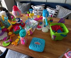 Playdough Sets Huge Amount @
