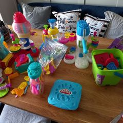Playdough Sets Huge Amount @