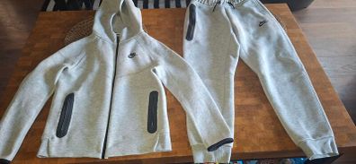 Nike Tech Tracksuit (Youth)
