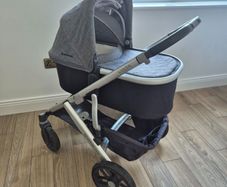 Uppa baby vista pram bundle 400 ono