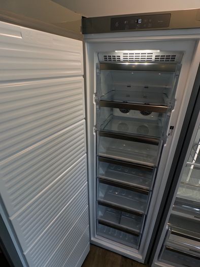 Whirlpool Fridge & Freezer