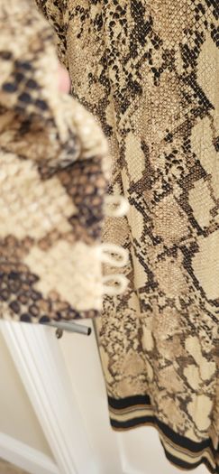 H&M python print midi Sz 8UK (Fit 8 to 10UK)