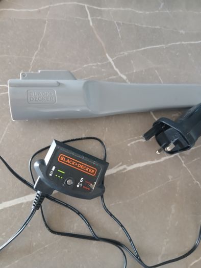 Cordless black & decker hover