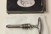 wine stopper/corkscrew