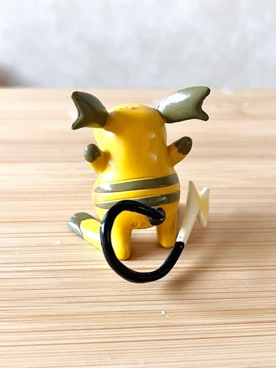 Vintage TOMY Pokemon Raichu Figure CGTSJ Nintendo 1999 Gen 1