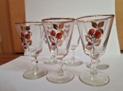 6 vintage glasses