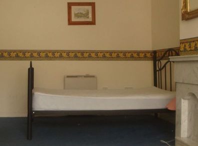Double Metal Bed Frame - 140 x 190 cm (Black)