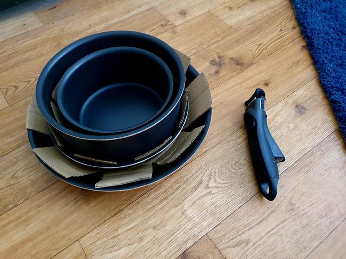 Kirkton House Nestable Pan Set - New, Unused, Detachable Handle