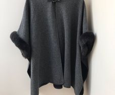 Rino pelle cape