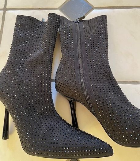High-heel Dressy Ankle Boots With Sparkly Rhinestones Sequins Jet Black. In Excellent Condition Size Eu 39 Uk 6.   With original protective bag.