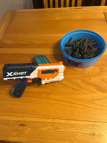 xshot gun and bullets