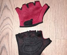 Cycling gloves