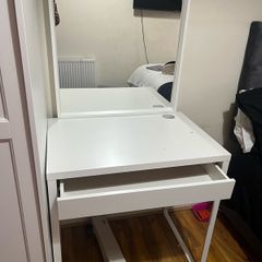 desk and mirror