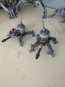 Lego Star Wars two dwarf spider droids