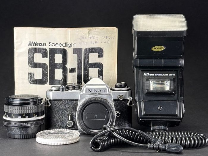 Nikon FE camera kit
