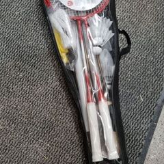 Badminton set