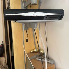 sky hd plus box
