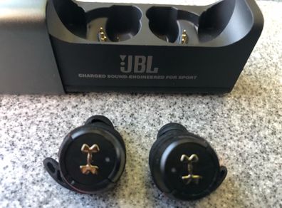 JBL UNDER ARMOUR UA True Wireless Flash X earphones bluethoot brand new