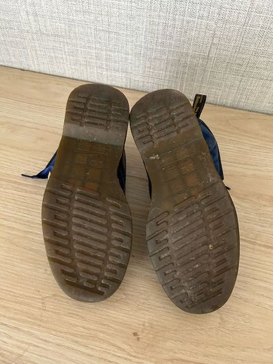 Dr Martens boots size 4