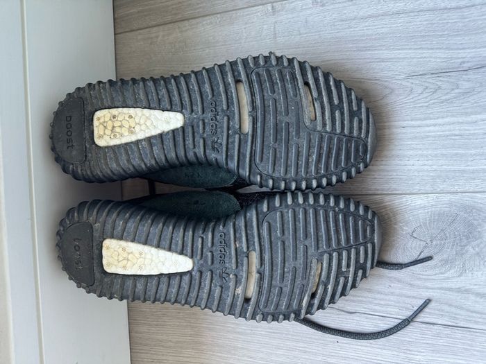 yeezy pirate black