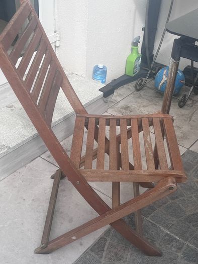 Garden table and 4 chairs