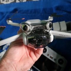 DJI  4 Pro with Fly More Kit