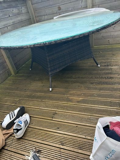8 seater table and chairs