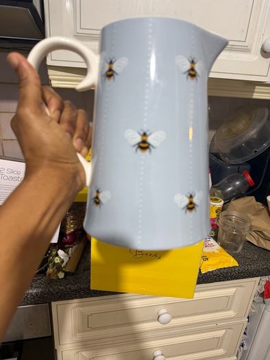 Tipperary Crystal Bees Water Jug