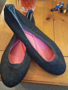 DKNY ladies shoes
