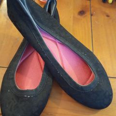 DKNY ladies shoes