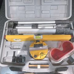 Laser level