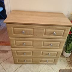 Chest of drawers